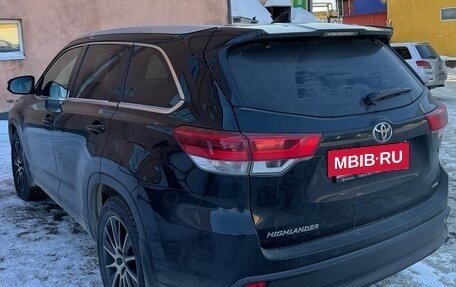 Toyota Highlander III, 2018 год, 3 500 000 рублей, 3 фотография
