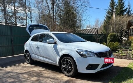 KIA cee'd I рестайлинг, 2011 год, 700 000 рублей, 2 фотография