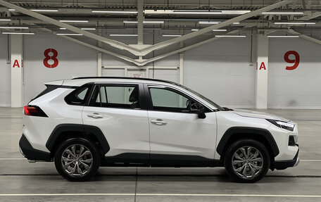 Toyota RAV4, 2024 год, 3 799 000 рублей, 8 фотография