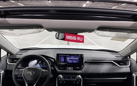 Toyota RAV4, 2024 год, 3 799 000 рублей, 18 фотография