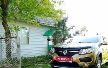 Renault Sandero II рестайлинг, 2015 год, 840 000 рублей, 13 фотография