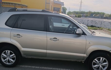 Hyundai Tucson III, 2008 год, 1 000 000 рублей, 4 фотография