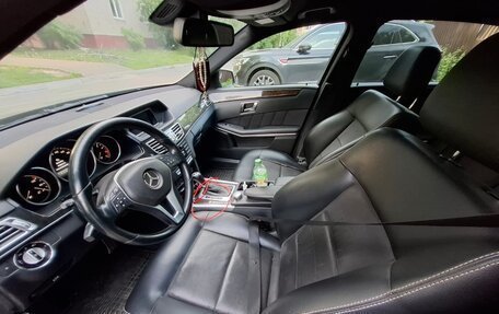 Mercedes-Benz E-Класс, 2010 год, 1 200 000 рублей, 9 фотография
