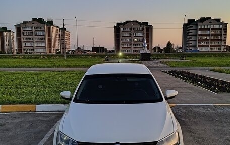 Volkswagen Jetta VI, 2012 год, 920 000 рублей, 2 фотография