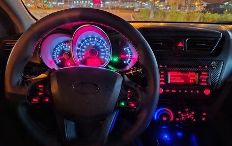 KIA Rio III рестайлинг, 2014 год, 710 000 рублей, 9 фотография