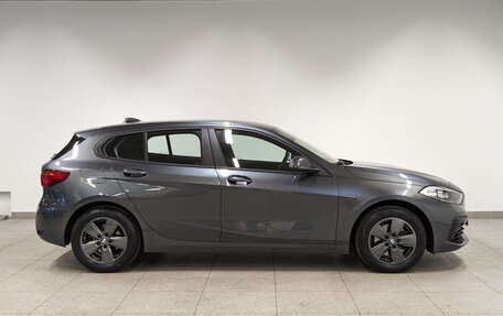 BMW 1 серия, 2019 год, 2 450 000 рублей, 4 фотография