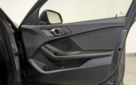 BMW 1 серия, 2019 год, 2 450 000 рублей, 29 фотография