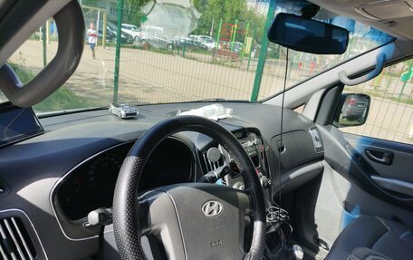 Hyundai Grand Starex Grand Starex I рестайлинг 2, 2009 год, 1 400 000 рублей, 9 фотография
