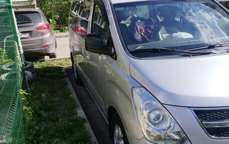 Hyundai Grand Starex Grand Starex I рестайлинг 2, 2009 год, 1 400 000 рублей, 6 фотография