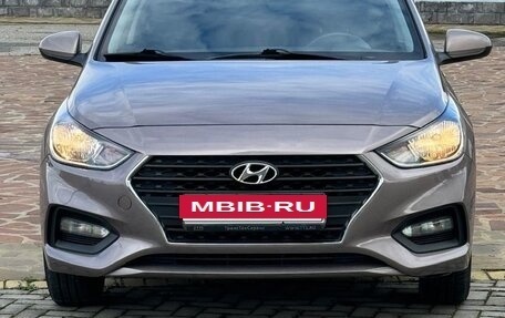 Hyundai Solaris II рестайлинг, 2019 год, 1 395 000 рублей, 3 фотография