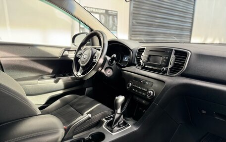 KIA Sportage IV рестайлинг, 2018 год, 1 850 000 рублей, 15 фотография