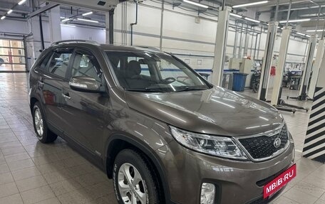 KIA Sorento II рестайлинг, 2015 год, 1 745 000 рублей, 2 фотография
