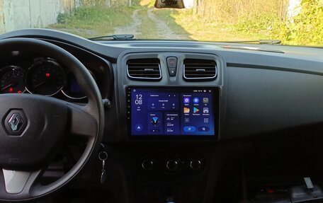 Renault Logan II, 2018 год, 1 100 000 рублей, 18 фотография