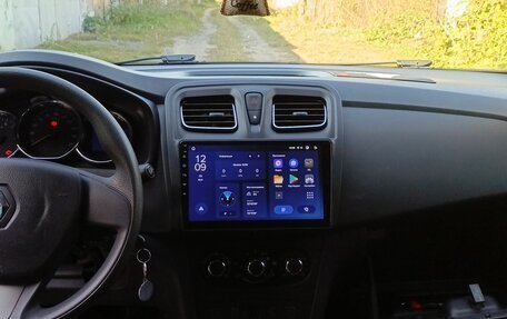 Renault Logan II, 2018 год, 1 100 000 рублей, 22 фотография