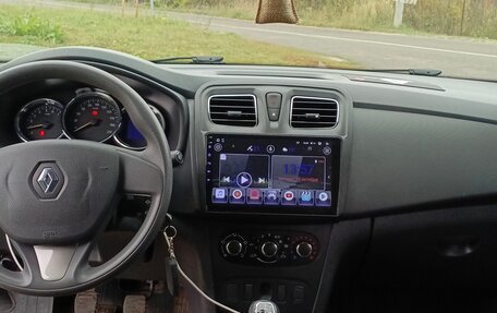 Renault Logan II, 2018 год, 1 100 000 рублей, 24 фотография