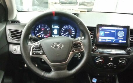 Hyundai Solaris II рестайлинг, 2020 год, 1 300 000 рублей, 5 фотография