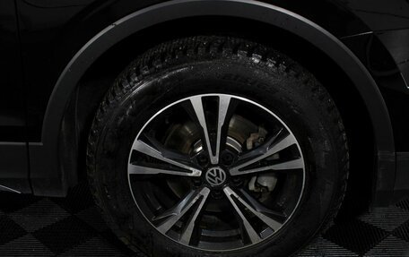Volkswagen Tiguan II, 2019 год, 2 325 000 рублей, 25 фотография