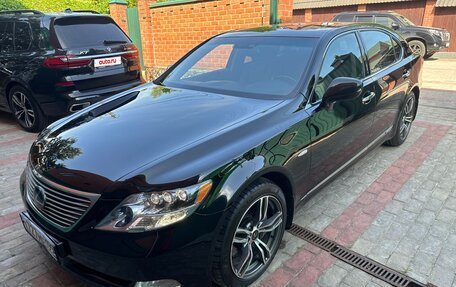 Lexus LS IV, 2008 год, 1 750 000 рублей, 9 фотография