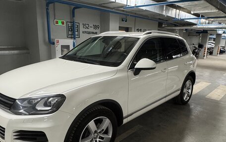 Volkswagen Touareg III, 2011 год, 3 000 000 рублей, 11 фотография