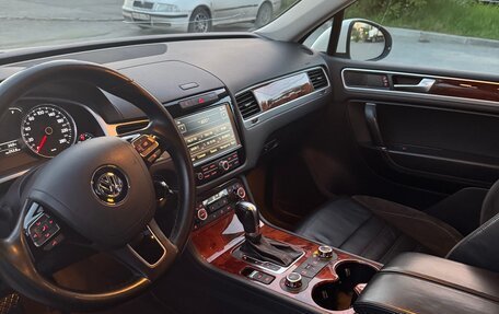 Volkswagen Touareg III, 2011 год, 3 000 000 рублей, 7 фотография