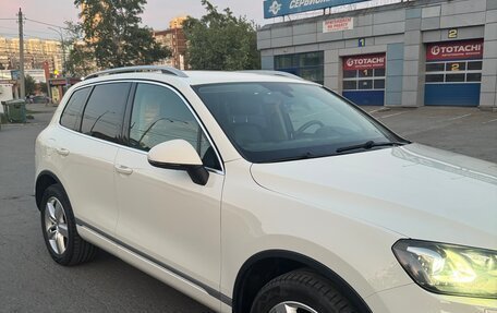 Volkswagen Touareg III, 2011 год, 3 000 000 рублей, 2 фотография