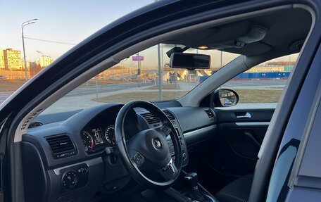 Volkswagen Jetta VI, 2010 год, 800 000 рублей, 13 фотография