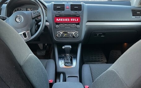 Volkswagen Jetta VI, 2010 год, 800 000 рублей, 12 фотография