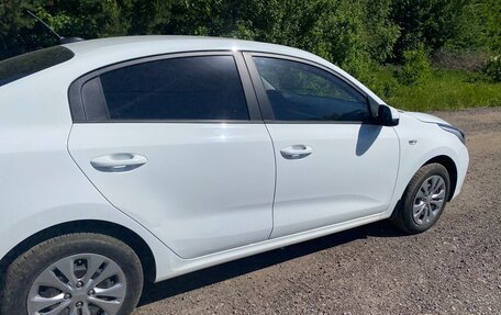 KIA Rio IV, 2018 год, 1 470 000 рублей, 3 фотография