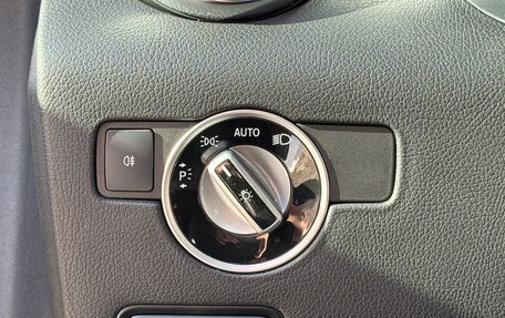 Mercedes-Benz SLK-Класс, 2011 год, 2 700 000 рублей, 22 фотография