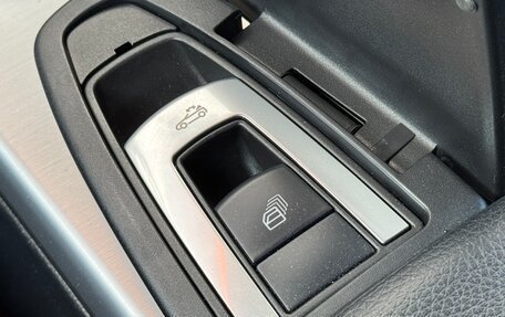 Mercedes-Benz SLK-Класс, 2011 год, 2 700 000 рублей, 23 фотография