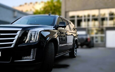 Cadillac Escalade IV, 2018 год, 5 300 000 рублей, 2 фотография