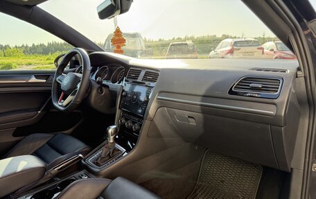 Volkswagen Golf GTI VII, 2019 год, 2 700 000 рублей, 14 фотография