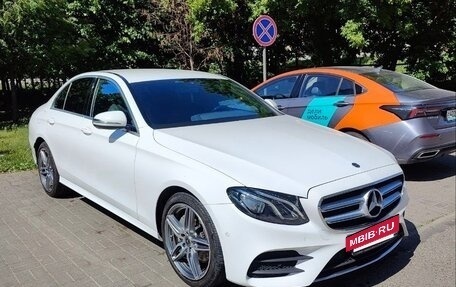 Mercedes-Benz E-Класс, 2020 год, 4 350 000 рублей, 4 фотография