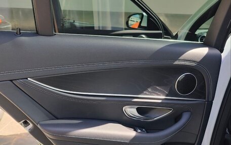 Mercedes-Benz E-Класс, 2020 год, 4 350 000 рублей, 10 фотография