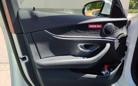 Mercedes-Benz E-Класс, 2020 год, 4 350 000 рублей, 8 фотография