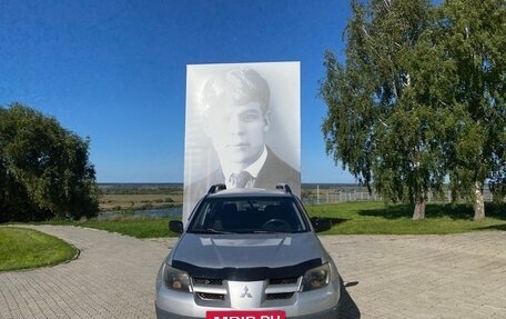 Mitsubishi Outlander III рестайлинг 3, 2003 год, 650 000 рублей, 2 фотография