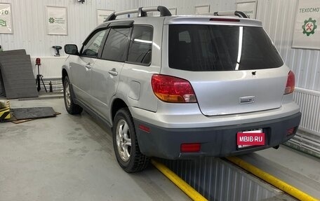 Mitsubishi Outlander III рестайлинг 3, 2003 год, 650 000 рублей, 5 фотография
