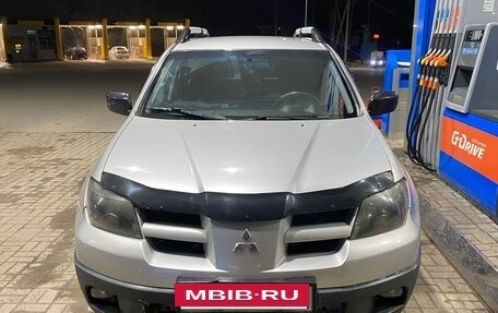 Mitsubishi Outlander III рестайлинг 3, 2003 год, 650 000 рублей, 16 фотография