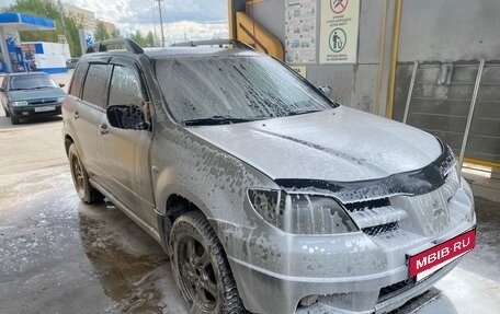 Mitsubishi Outlander III рестайлинг 3, 2003 год, 650 000 рублей, 26 фотография