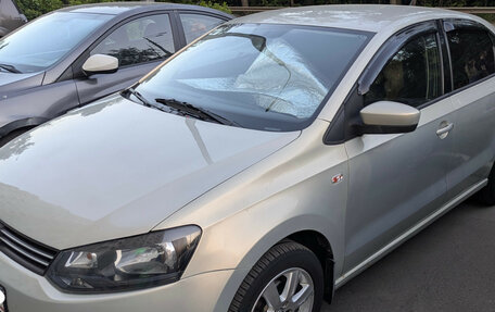 Volkswagen Polo VI (EU Market), 2011 год, 615 000 рублей, 26 фотография