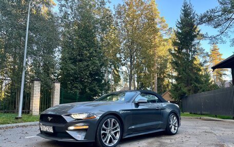 Ford Mustang VI рестайлинг, 2019 год, 3 700 000 рублей, 3 фотография