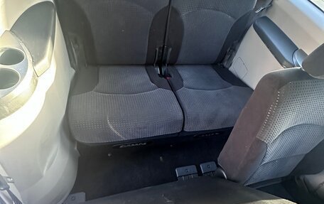 Mitsubishi Grandis, 2007 год, 680 000 рублей, 22 фотография