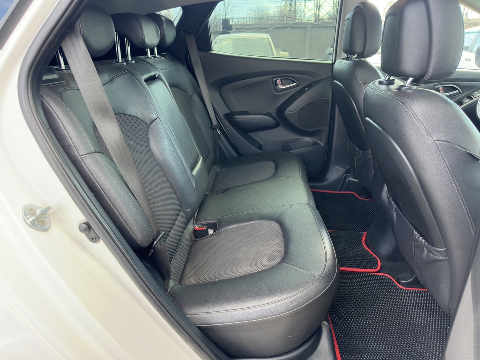Hyundai ix35 I рестайлинг, 2014 год, 1 300 000 рублей, 18 фотография