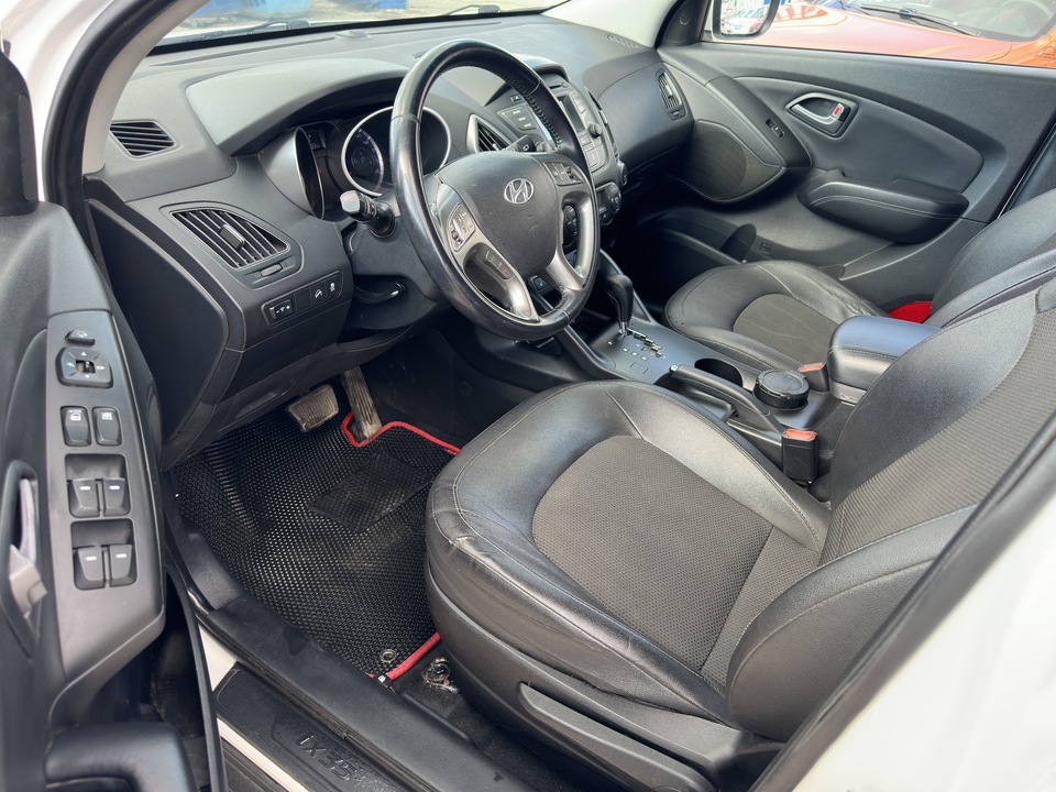 Hyundai ix35 I рестайлинг, 2014 год, 1 300 000 рублей, 11 фотография