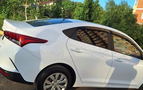 Hyundai Solaris II рестайлинг, 2021 год, 1 500 000 рублей, 3 фотография
