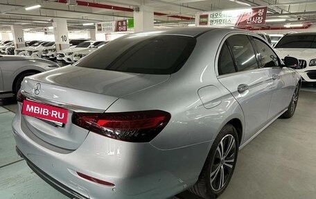 Mercedes-Benz E-Класс, 2022 год, 3 600 000 рублей, 8 фотография