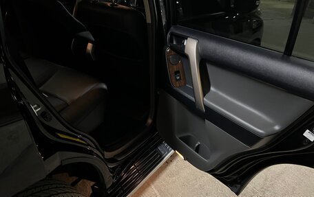 Toyota Land Cruiser Prado 150 рестайлинг 2, 2010 год, 3 250 000 рублей, 6 фотография