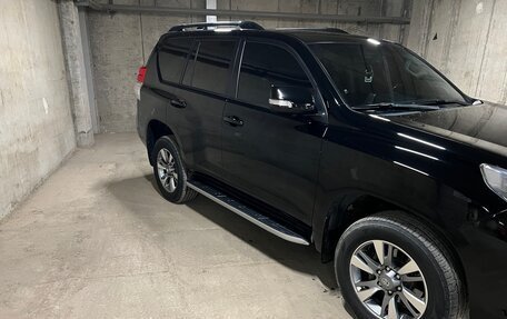 Toyota Land Cruiser Prado 150 рестайлинг 2, 2010 год, 3 250 000 рублей, 14 фотография