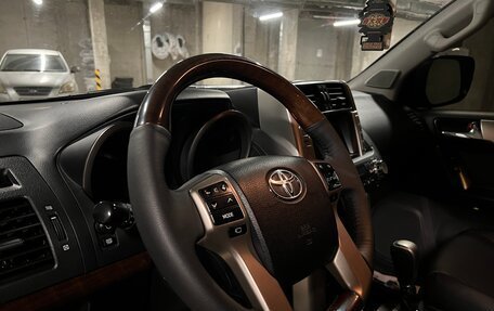 Toyota Land Cruiser Prado 150 рестайлинг 2, 2010 год, 3 250 000 рублей, 19 фотография