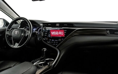 Toyota Camry, 2018 год, 2 749 000 рублей, 12 фотография